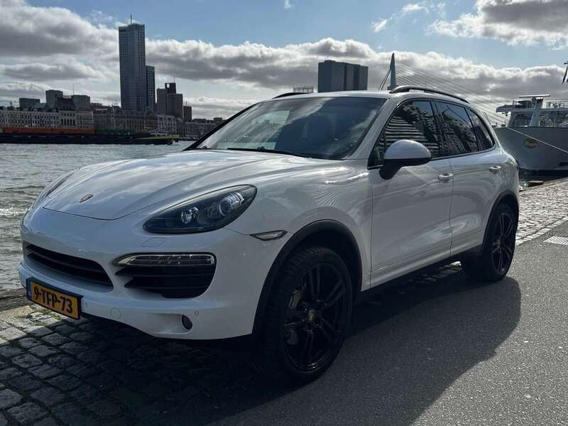 Wit Gebruikt 2012 Porsche Cayenne SUV | € 18.750 (Super prijs) - Afbeelding 1/4