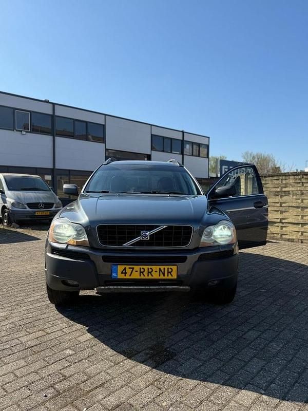 Grijs Gebruikt 2005 Volvo XC90 Ocean Race SUV | € 4.750 (Super prijs) - Afbeelding 1/4