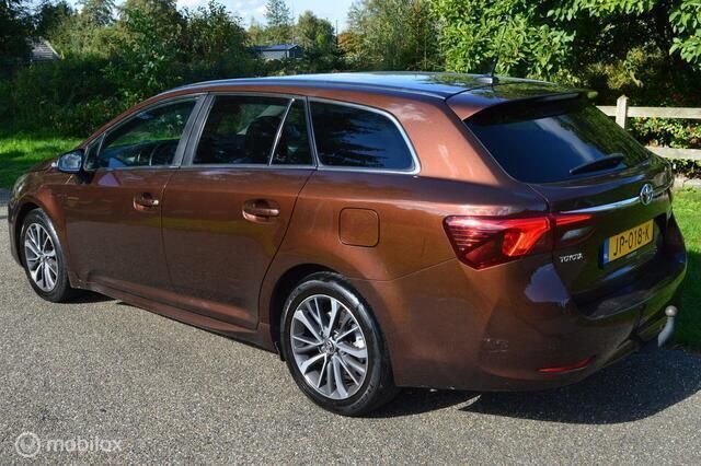 Occasion Toyota Avensis 111 PK (81 kW) 2016 Bruin Sedan