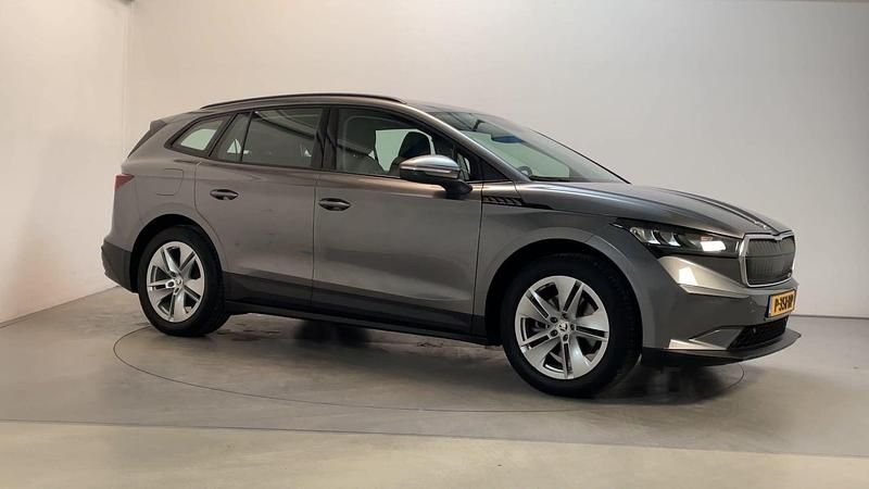 Grijs Occasion 2022 Skoda Enyaq iV SUV | € 21.745 (Goede deal) - Afbeelding 1/4