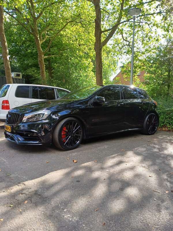 Gebruikt 2017 Mercedes A45 AMG AMG Sedan | € 34.000 (Eerlijke prijs) - Afbeelding 1/4