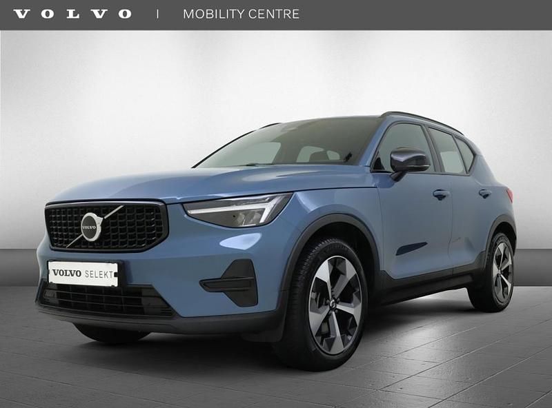 Blauw Gebruikt 2024 Volvo XC40 Plus SUV | € 41.950 (Eerlijke prijs) - Afbeelding 1/4