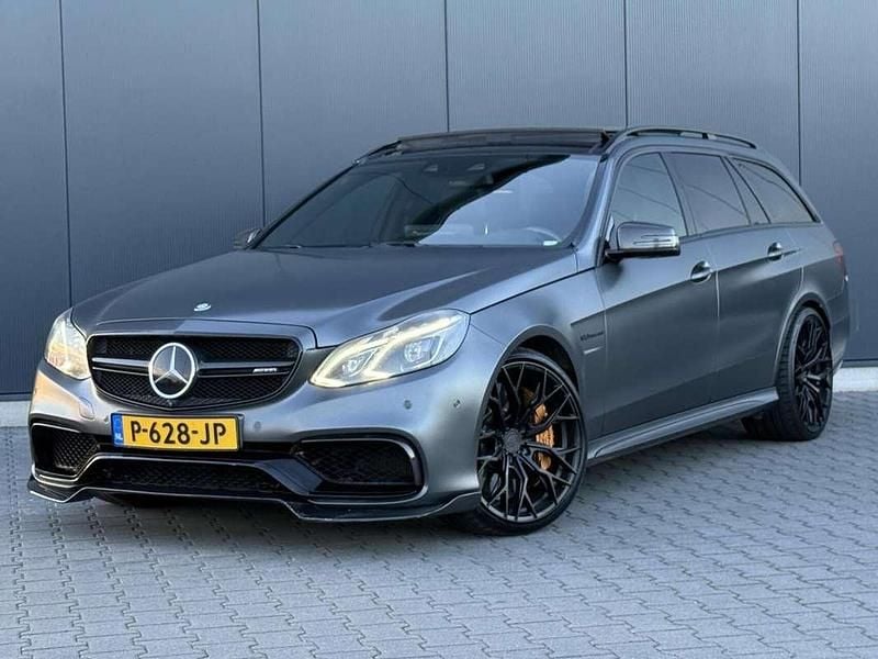 Grijs Occasion 2014 Mercedes E63 AMG AMG Stationwagen | € 41.900 - Afbeelding 1/4