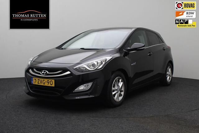 Zwart Occasion 2015 Hyundai i30 GO! Hatchback | € 7.250 (Goede deal) - Afbeelding 1/4
