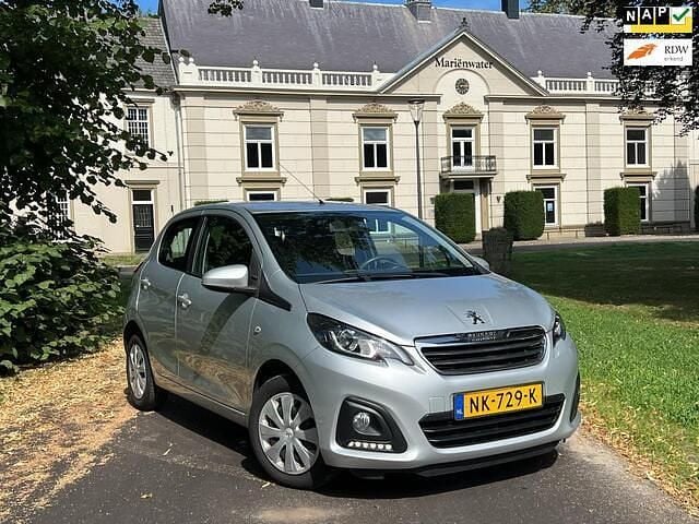Grijs Gebruikt 2017 Peugeot 108 Active Hatchback | € 6.590 (Goede deal) - Afbeelding 1/4