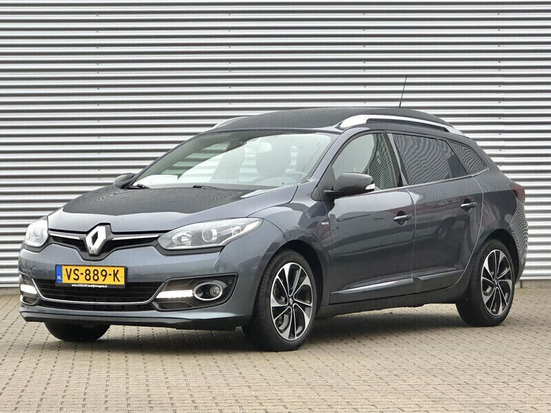 Grijs Gebruikt 2015 Renault Mégane III Expression | € 5.500 - Afbeelding 1/4