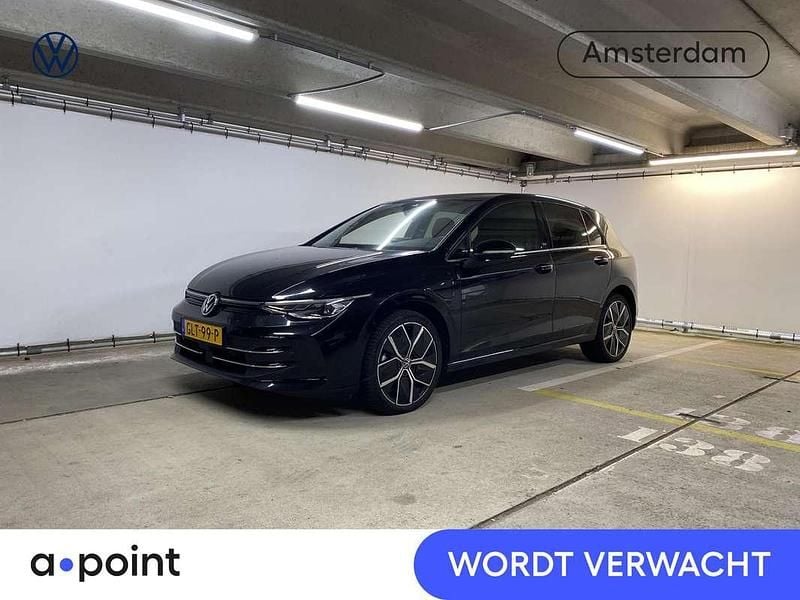 Zwart Gebruikt 2024 VW Golf VIII Edition Hatchback | € 34.449 (Eerlijke prijs) - Afbeelding 1/1