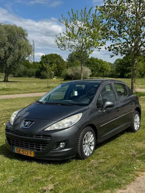 Gebruikt 2011 Peugeot 207 Tendance Sedan | € 3.400 (Eerlijke prijs) - Afbeelding 1/4
