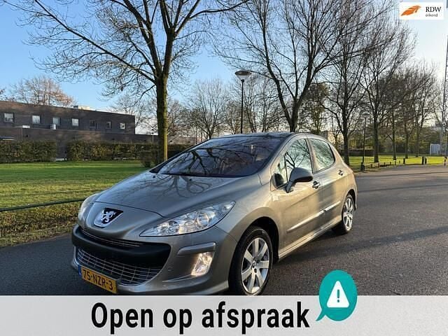 Grijs Occasion 2011 Peugeot 308 Hatchback | € 5.950 (Eerlijke prijs) - Afbeelding 1/4