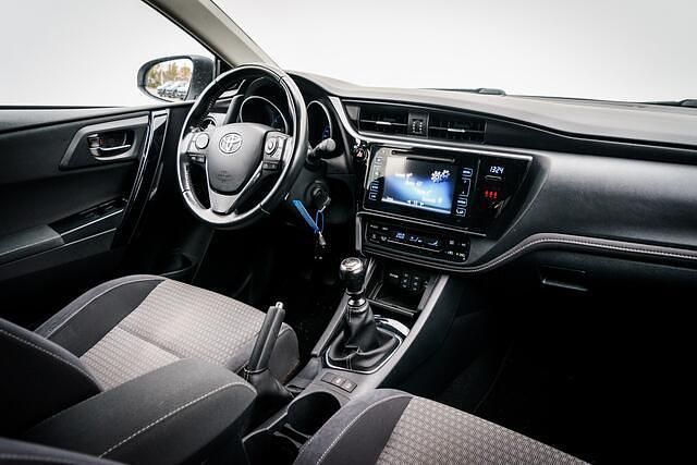 Occasion Toyota Auris Edition-S 116 PK (85 kW) 2017 Wit Hatchback