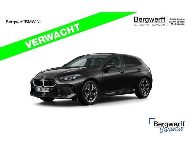Zwart Gebruikt 2025 BMW 120 M Sport Hatchback | € 39.875 (Super prijs) - Afbeelding 1/2