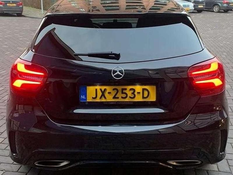 Occasion Mercedes A180 AMG 122 PK (89 kW) 2016 Zwart Stationwagen