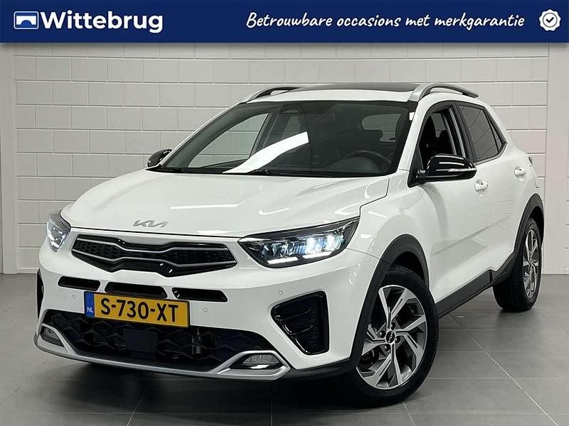 Wit Occasion 2023 Kia Stonic GT SUV | € 24.925 (Duur) - Afbeelding 1/3
