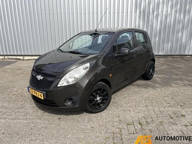 Bruin Gebruikt 2011 Chevrolet Spark Hatchback | € 2.500 (Goede deal) - Afbeelding 1/4