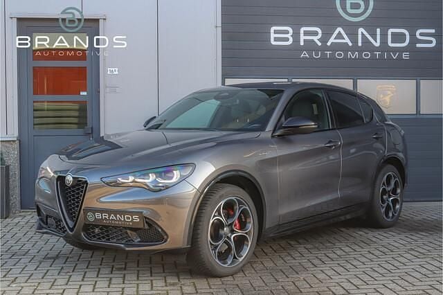 Occasion Alfa Romeo Stelvio Veloce 281 PK (206 kW) 2024 Grijs (metallic) SUV