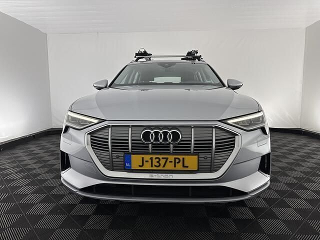 Occasion Audi e-tron Business 230 kW (313 PK) 2020 Grijs (metallic) SUV