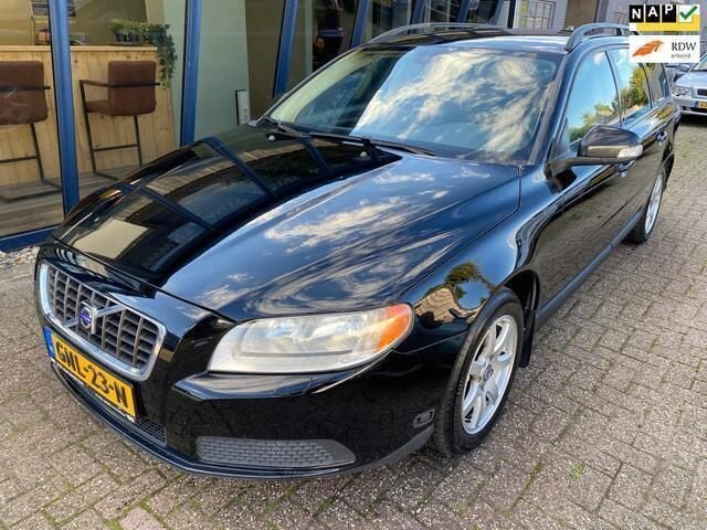 Zwart Gebruikt 2009 Volvo V70 Kinetic Stationwagen | € 9.344 (Super prijs) - Afbeelding 1/4