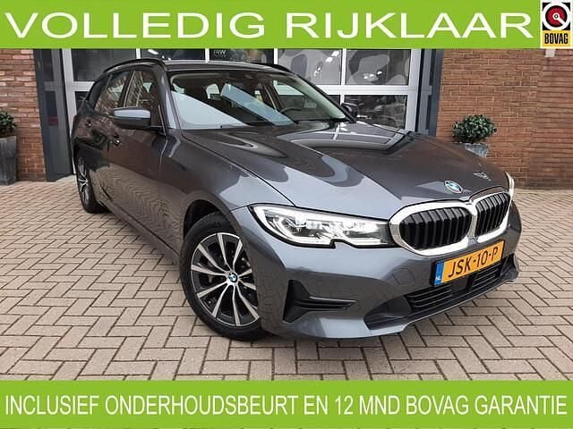 Grijs Occasion 2021 BMW 330 Executive Stationwagen | € 25.499 (Super prijs) - Afbeelding 1/4