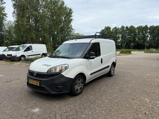 Wit Gebruikt 2017 Fiat Doblò MPV | € 3.500 (Goede deal) - Afbeelding 1/4