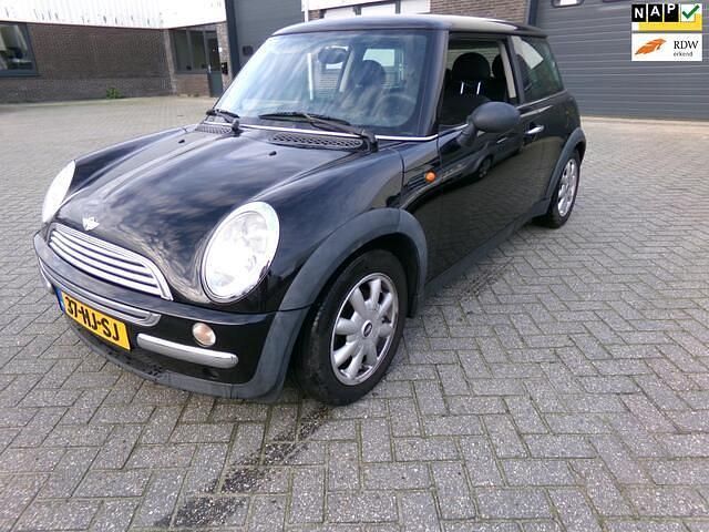 Zwart Gebruikt 2001 Mini ONE Salt Hatchback | € 650 (Eerlijke prijs) - Afbeelding 1/4