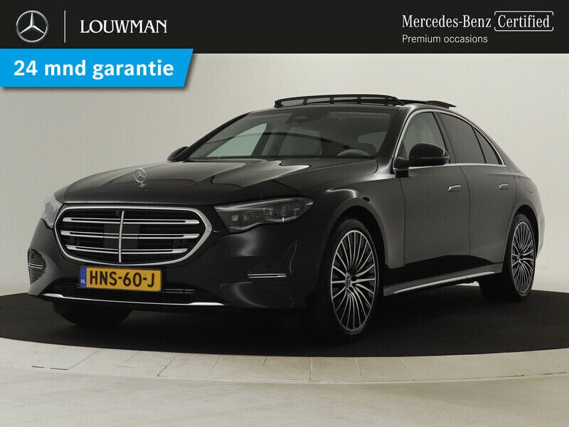 Zwart Gebruikt 2024 Mercedes E300 Exclusive Sedan | € 71.945 - Afbeelding 1/3