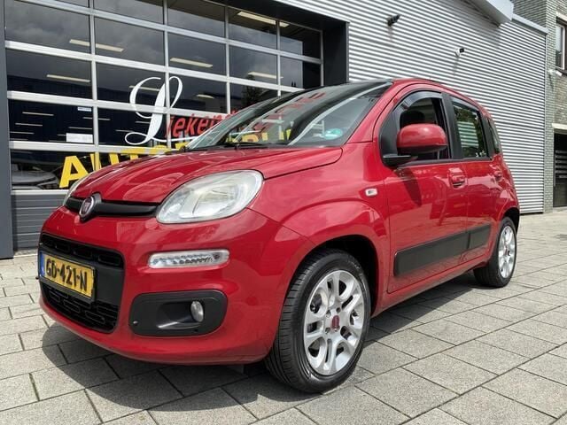 Rood Gebruikt 2013 Fiat Panda Easy Hatchback | € 3.850 (Eerlijke prijs) - Afbeelding 1/4