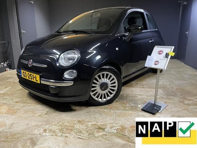 Zwart Gebruikt 2015 Fiat 500 Easy Hatchback | € 5.450 (Goede deal) - Afbeelding 1/4
