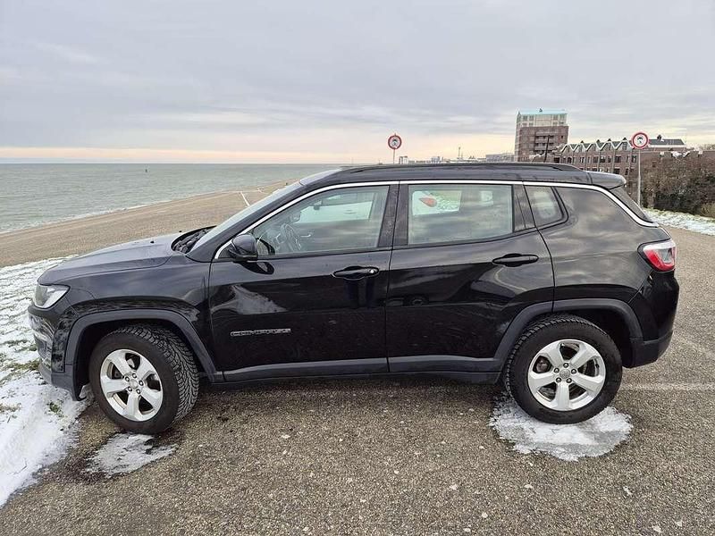 Zwart Occasion 2019 Jeep Compass Longitude SUV | € 16.000 (Eerlijke prijs) - Afbeelding 1/4