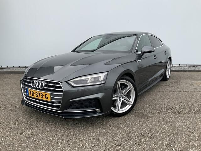 Grijs Gebruikt 2018 Audi A5 Sportback S-Line Hatchback | € 19.950 - Afbeelding 1/4