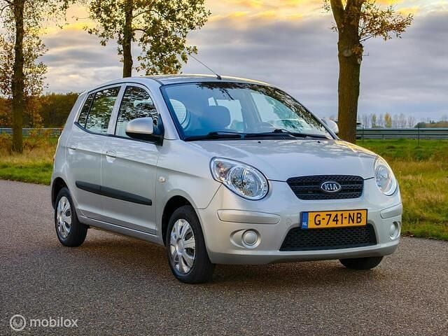 Grijs Gebruikt 2009 Kia Picanto Hatchback | € 2.250 (Goede deal) - Afbeelding 1/4