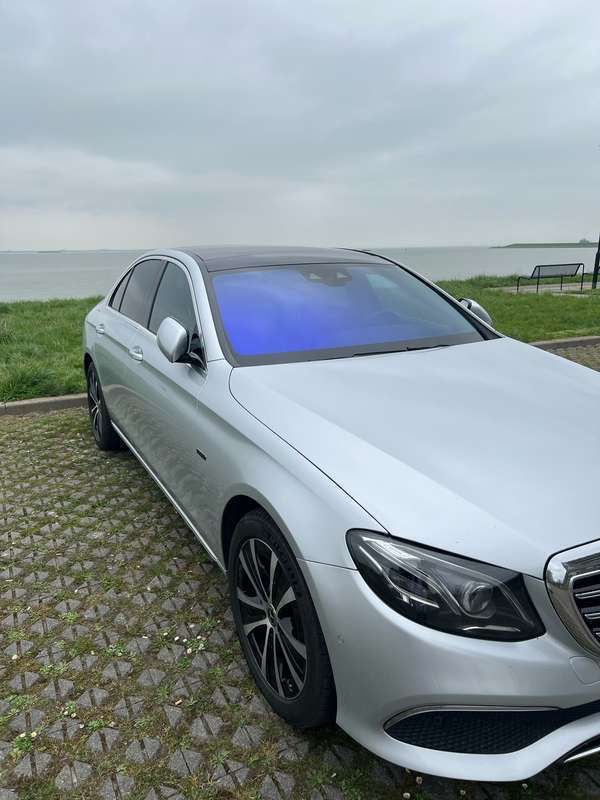 Gebruikt 2019 Mercedes E300 Premium Plus Sedan | € 22.000 - Afbeelding 1/4