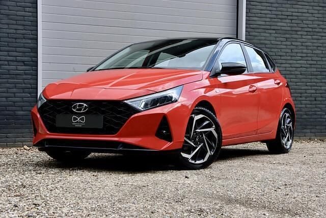 Rood Occasion 2020 Hyundai i20 Premium Hatchback | € 17.900 (Eerlijke prijs) - Afbeelding 1/3