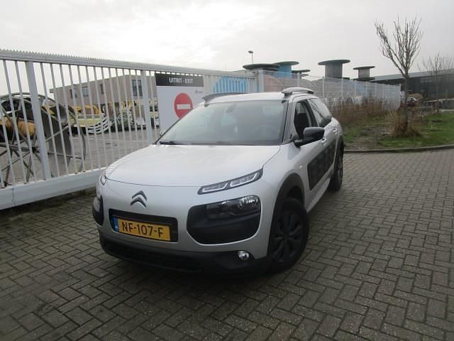 Grijs Gebruikt 2017 Citroën C4 Business Class SUV | € 5.650 (Super prijs) - Afbeelding 1/4