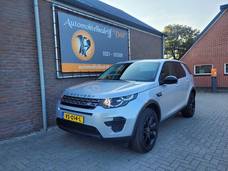 Grijs Gebruikt 2016 Land Rover Discovery Sport Pure SUV | € 17.445 (Eerlijke prijs) - Afbeelding 1/4