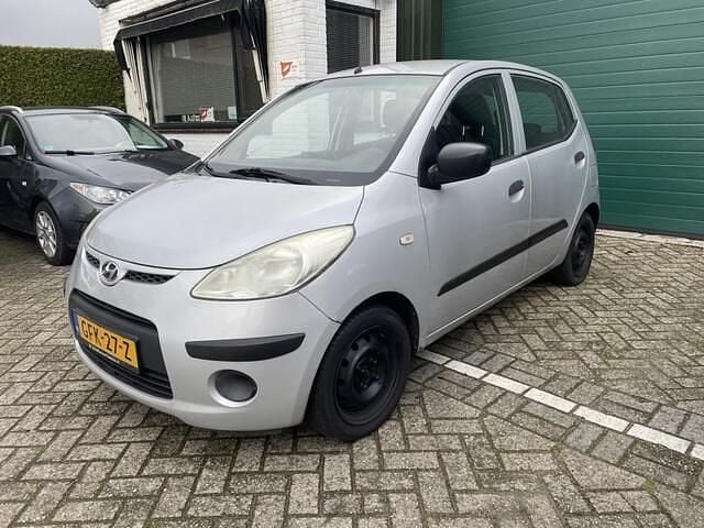 Grijs (metallic) Gebruikt 2009 Hyundai i10 Pure Hatchback | € 1.500 (Super prijs) - Afbeelding 1/4