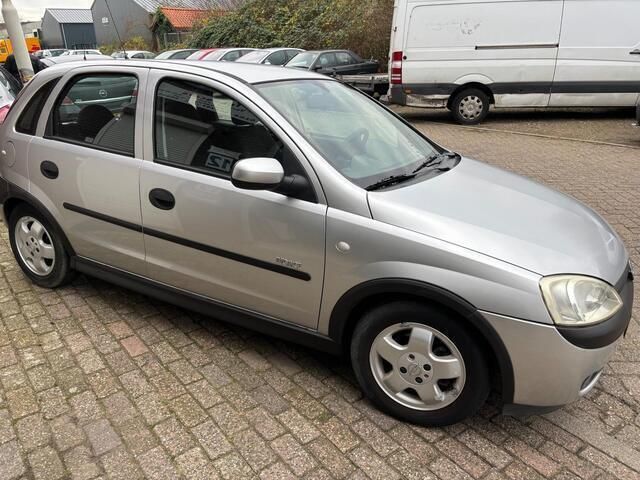 Occasion Opel Corsa Elegance 90 PK (66 kW) 2001 Grijs Hatchback