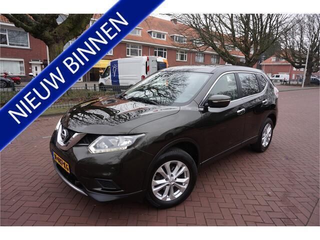 Groen, metallic lak Gebruikt 2016 Nissan X-Trail Acenta SUV | € 12.944 (Eerlijke prijs) - Afbeelding 1/4