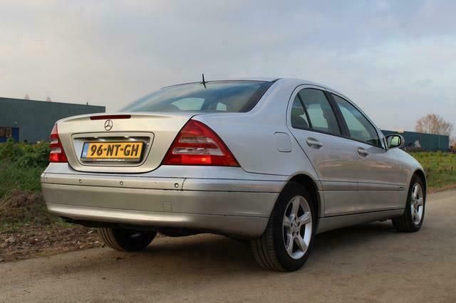 Occasion Mercedes C180 Classic 143 PK (105 kW) 2004 Grijs Sedan