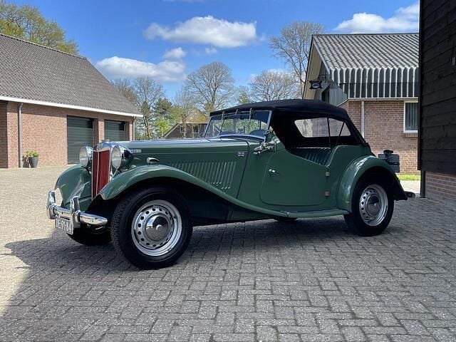 Groen Gebruikt 1953 MG TD Cabriolet | € 19.900 - Afbeelding 1/4