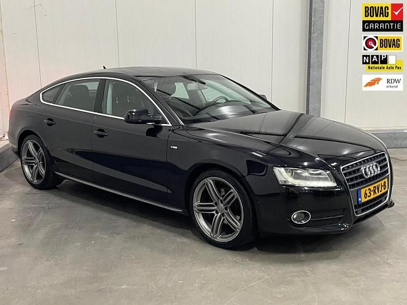 Zwart Gebruikt 2011 Audi A5 Proline Hatchback | € 12.450 (Iets duurder) - Afbeelding 1/4