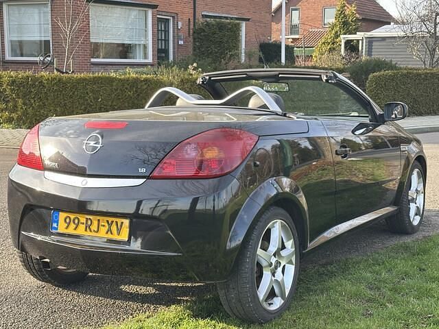 Occasion Opel Tigra Cosmo 127 PK (93 kW) 2005 Zwart Cabriolet
