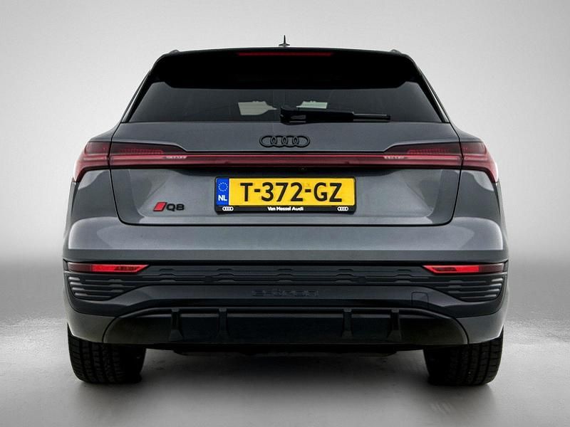 Occasion Audi Q8 e-tron Sport 300 kW (408 PK) 2023 Grijs SUV