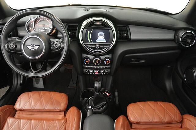 Occasion Mini Cooper Cabriolet Business 136 PK (100 kW) 2016 Zwart Cabriolet