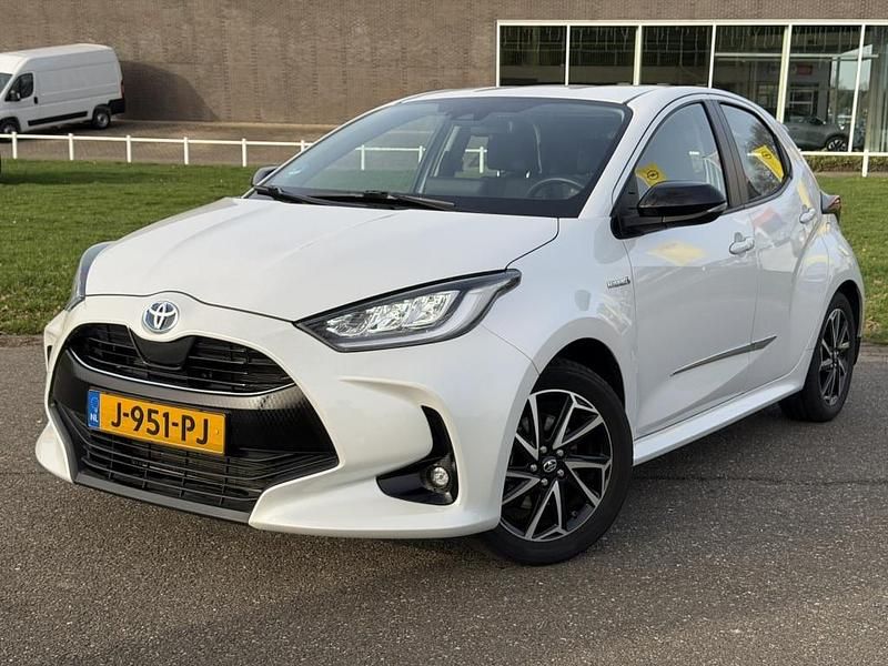 Occasion Toyota Yaris Edition 93 PK (68 kW) 2020 Wit Hatchback