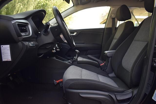 Occasion Kia Stonic 101 PK (74 kW) 2020 Zwart SUV