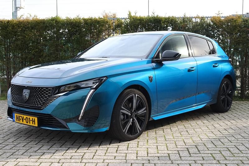 Blauw Occasion 2025 Peugeot 308 GT Hatchback | € 34.895 - Afbeelding 1/4