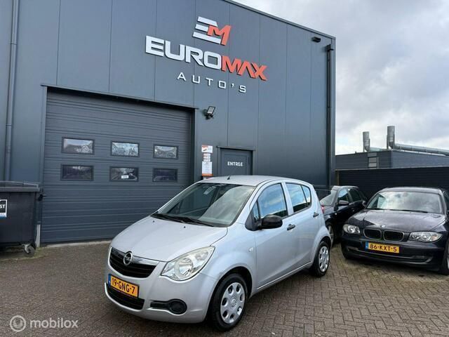 Grijs Gebruikt 2008 Opel Agila Essentia Hatchback | € 2.449 (Eerlijke prijs) - Afbeelding 1/4