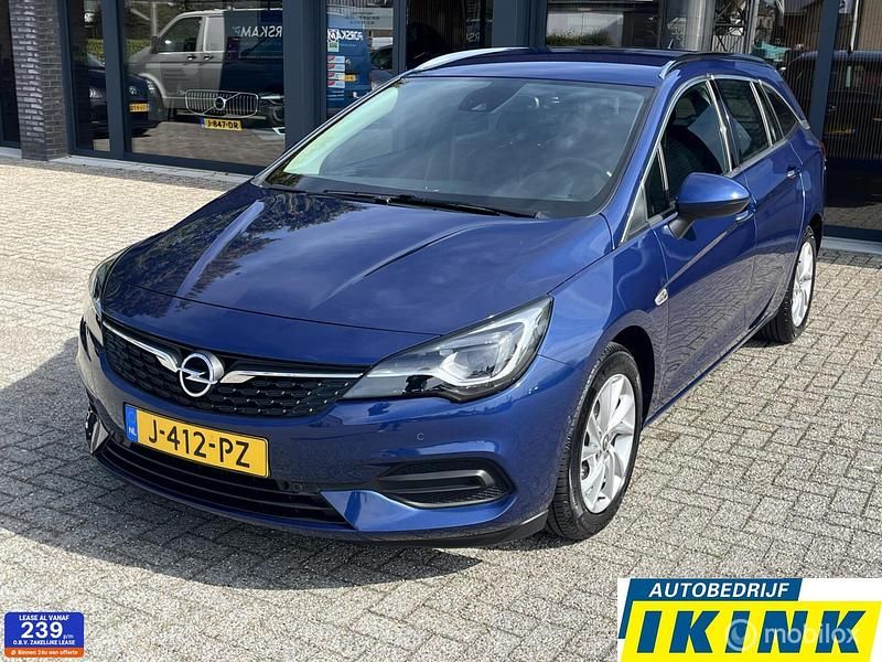 Blauw Gebruikt 2020 Opel Astra Elegance Stationwagen | € 14.750 (Eerlijke prijs) - Afbeelding 1/4