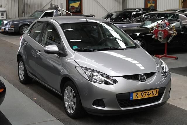 Occasion Mazda 2 75 PK (55 kW) 2009 Grijs Hatchback