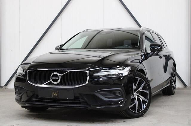 Zwart Occasion 2018 Volvo V60 Momentum Stationwagen | € 19.999 (Eerlijke prijs) - Afbeelding 1/3